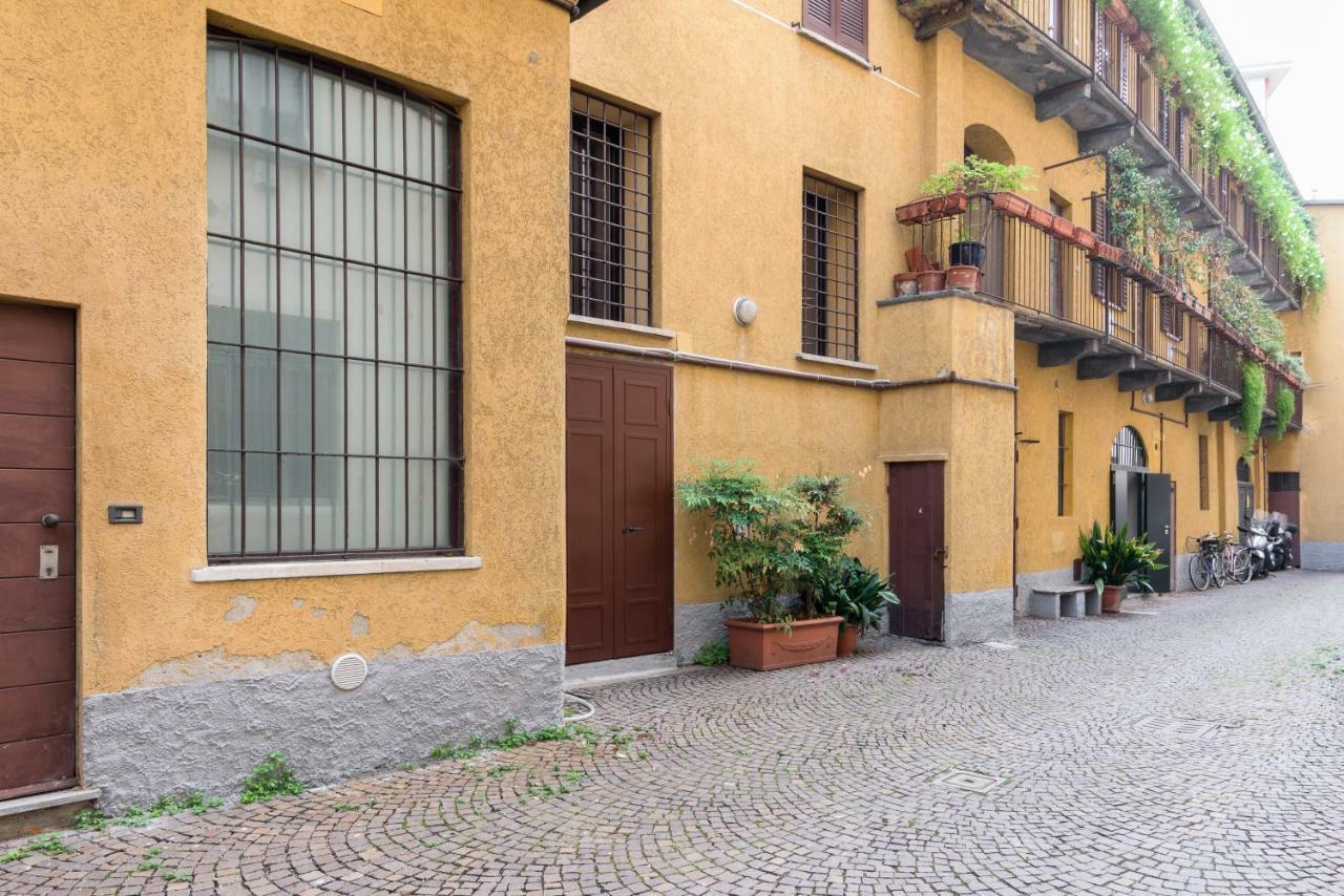 Le Scuderie Di Sant'Ambrogio Lejlighed Milano Eksteriør billede